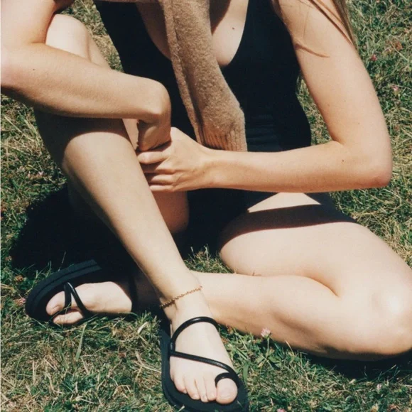 Emme Parsons Black Bari Pool Slide - New - 41 - Picture 2 of 5